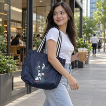 Load image into Gallery viewer, Le Panda Tote Bag

